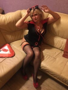 Тамара путана СПБ, зрелые проститутки Питера ролевые игры, метро Площадь Александра Невского - фото 1